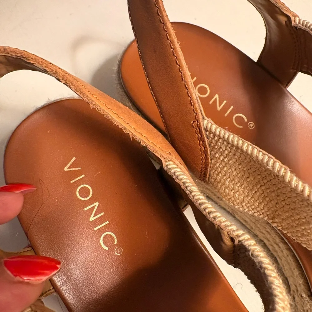 Vionic beautiful espadrille